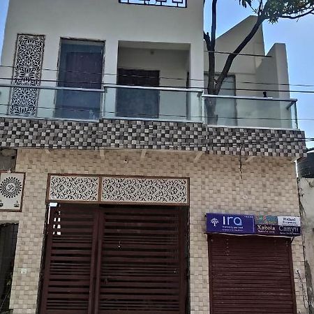 Ira Homestay Mathura - Divine Spiritual Stay Εξωτερικό φωτογραφία