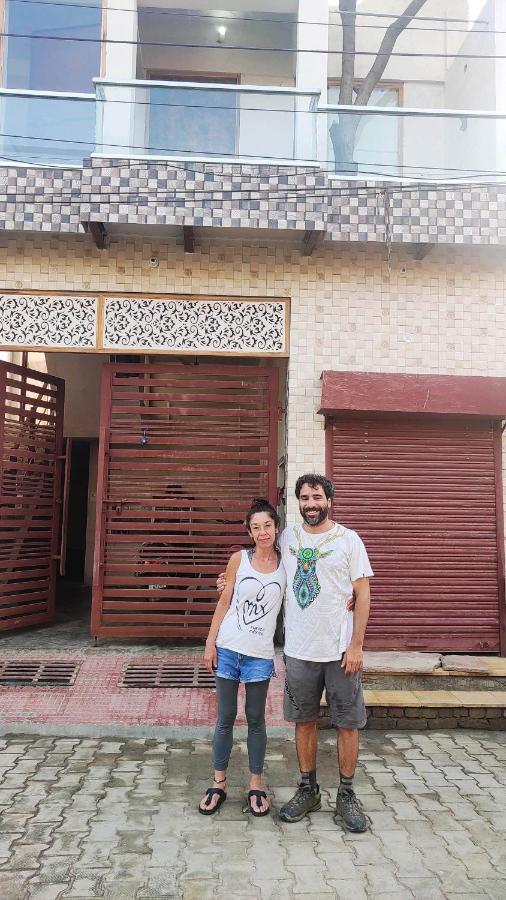 Ira Homestay Mathura - Divine Spiritual Stay Εξωτερικό φωτογραφία