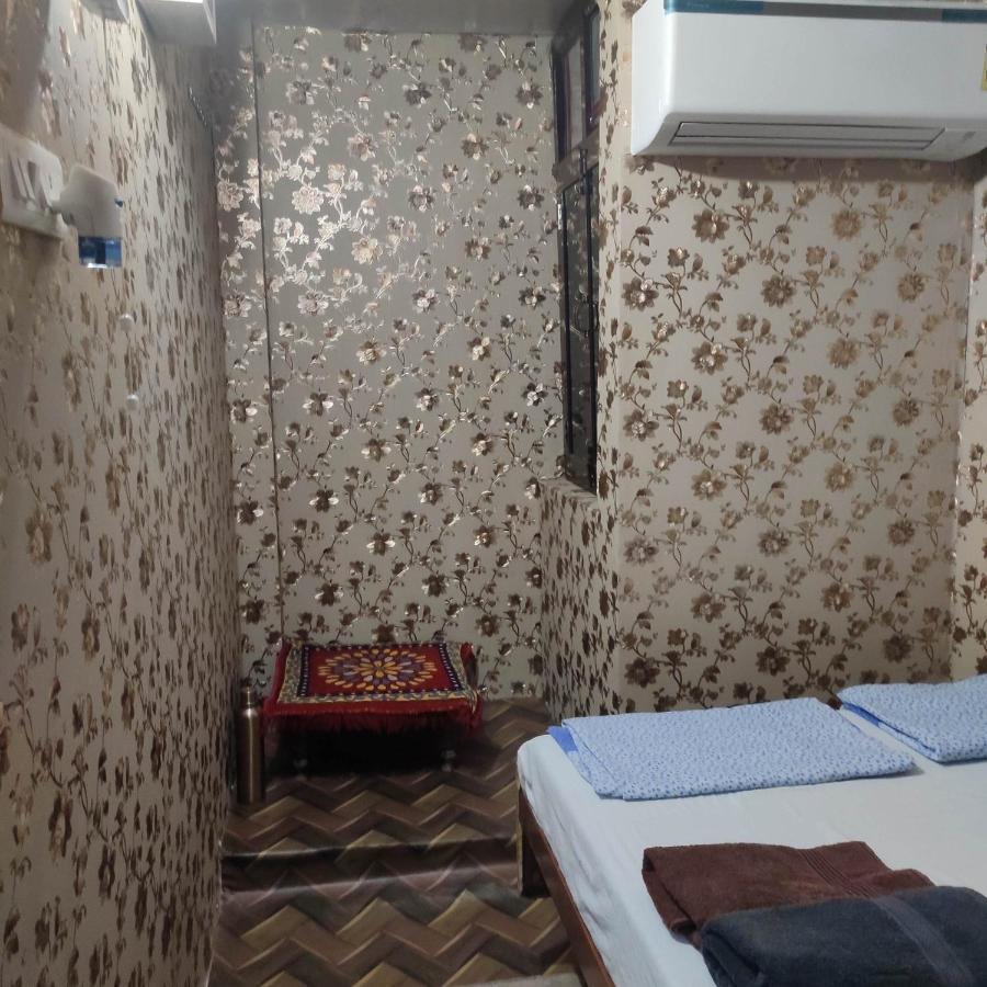 Ira Homestay Mathura - Divine Spiritual Stay Εξωτερικό φωτογραφία