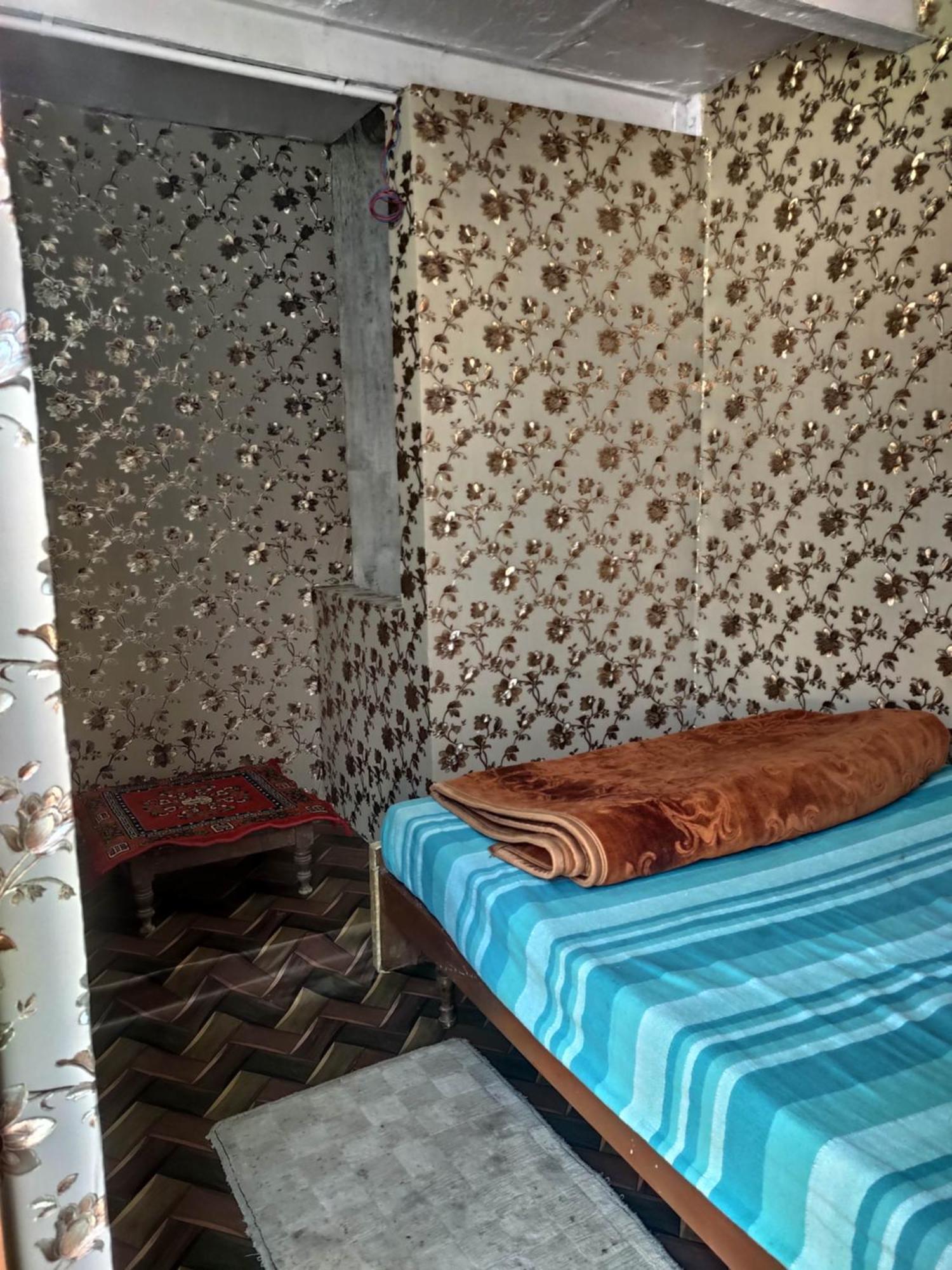 Ira Homestay Mathura - Divine Spiritual Stay Δωμάτιο φωτογραφία